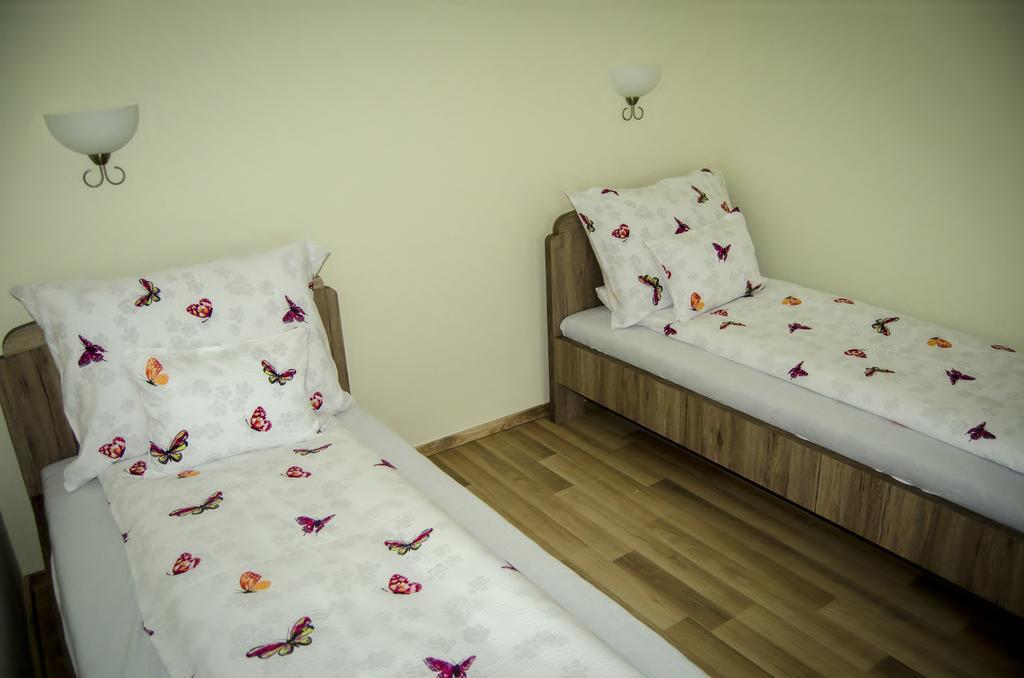 Csongradi Vendegvaro Apartmanok, Szarka Haz Экстерьер фото
