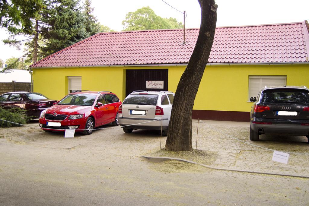 Csongradi Vendegvaro Apartmanok, Szarka Haz Экстерьер фото